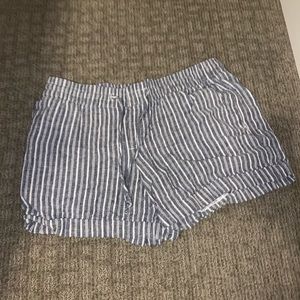 Striped shorts loose